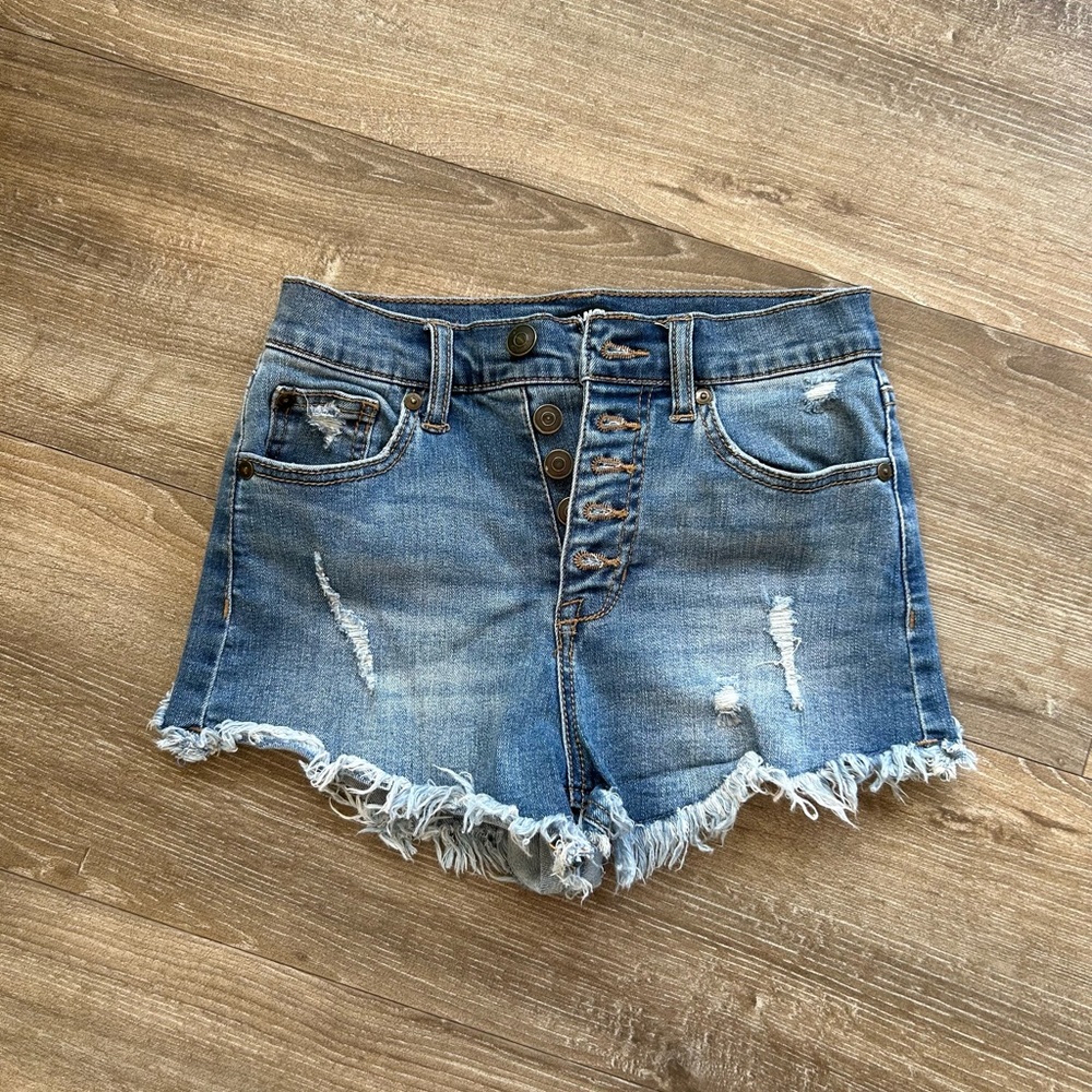 DENIM SHORTS (1/25)
